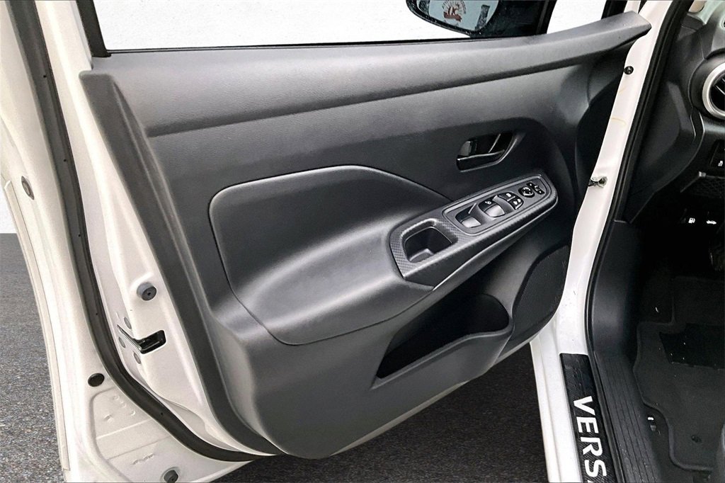 Used 2020 Nissan Versa S image 20