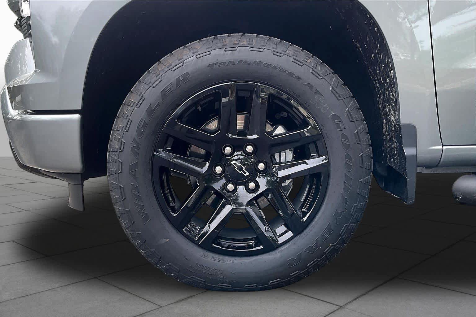 Used 2026 Chevrolet Silverado 1500 RST AWD/4WD image 19