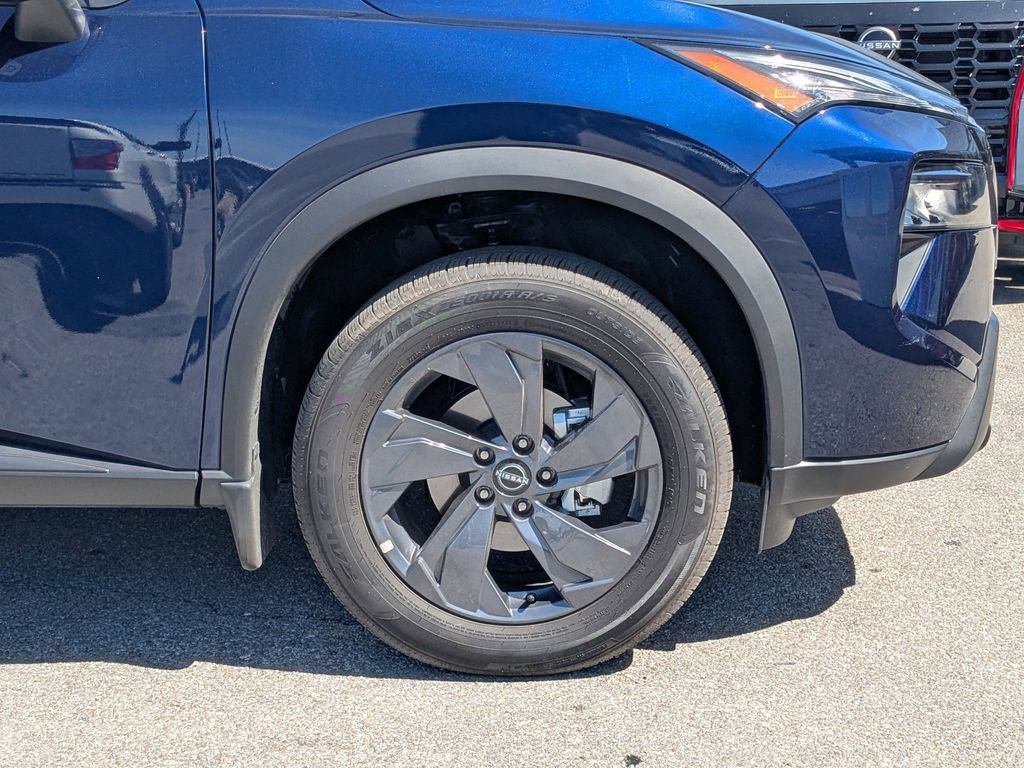 Used 2026 Nissan Rogue SV image 11
