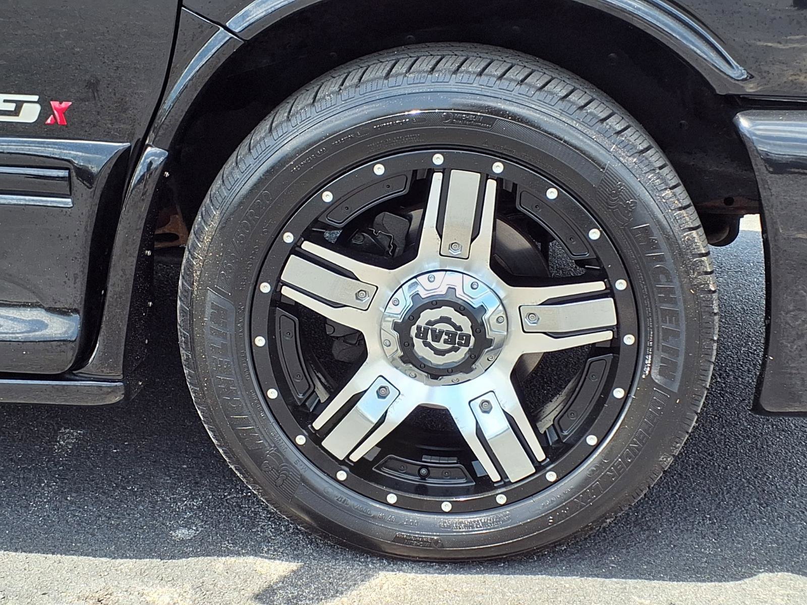 Used 2014 GMC Savana 1500 AWD image 33