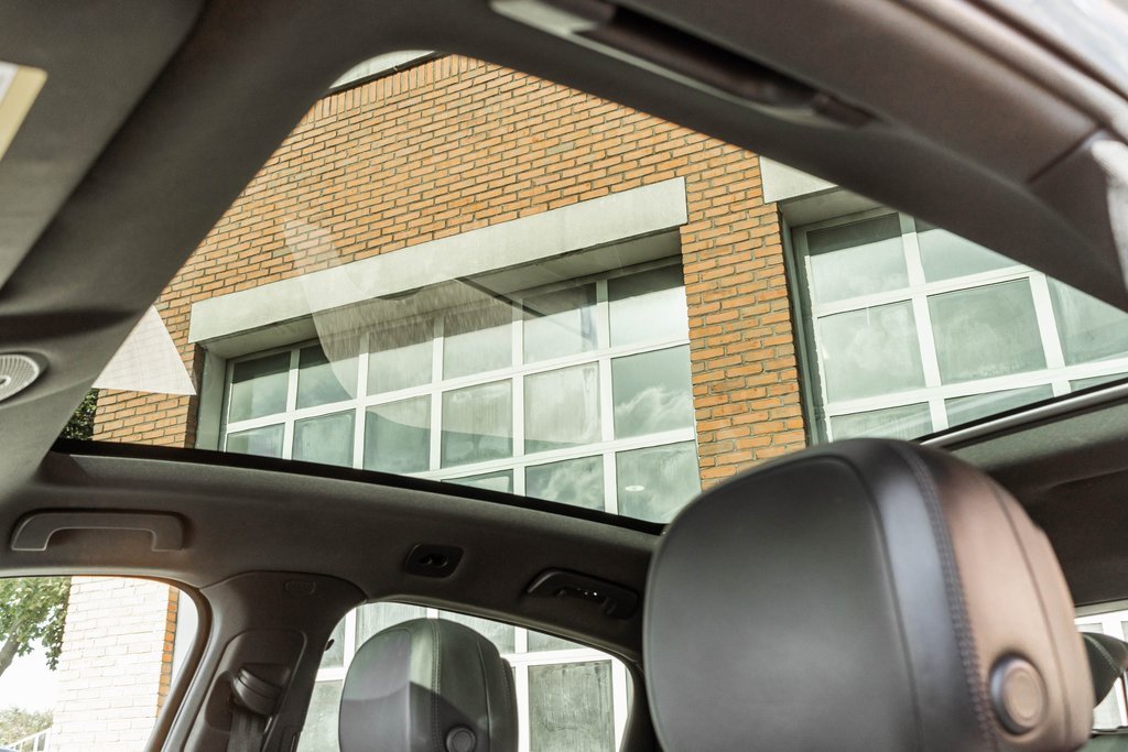 Used 2024 Porsche Cayenne Base image 11