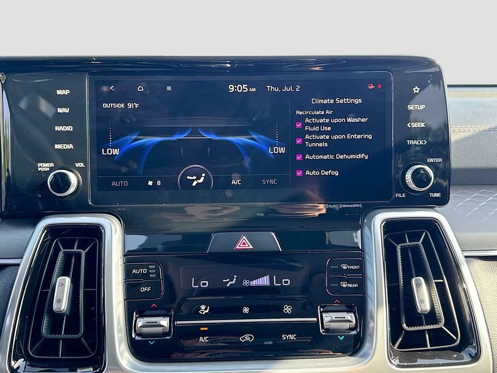 Certified 2023 Kia Sorento SX AWD/4WD image 19