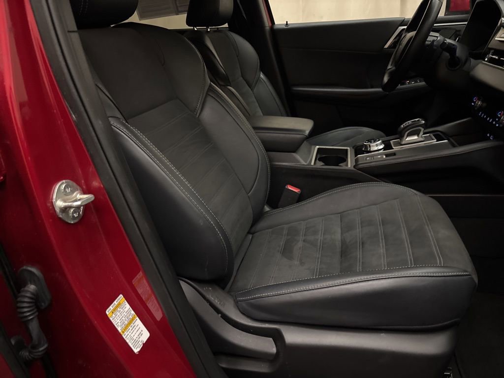 Used 2024 Mitsubishi Outlander SE image 22