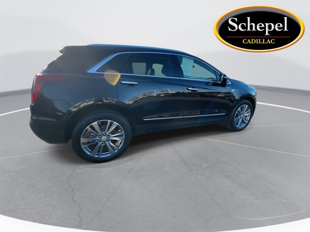 Certified 2025 Cadillac XT5 Premium Luxury w/ Technology Package AWD/4WD image 8
