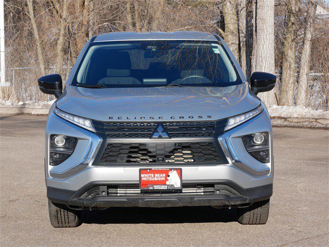 Used 2022 Mitsubishi Eclipse Cross LE image 2