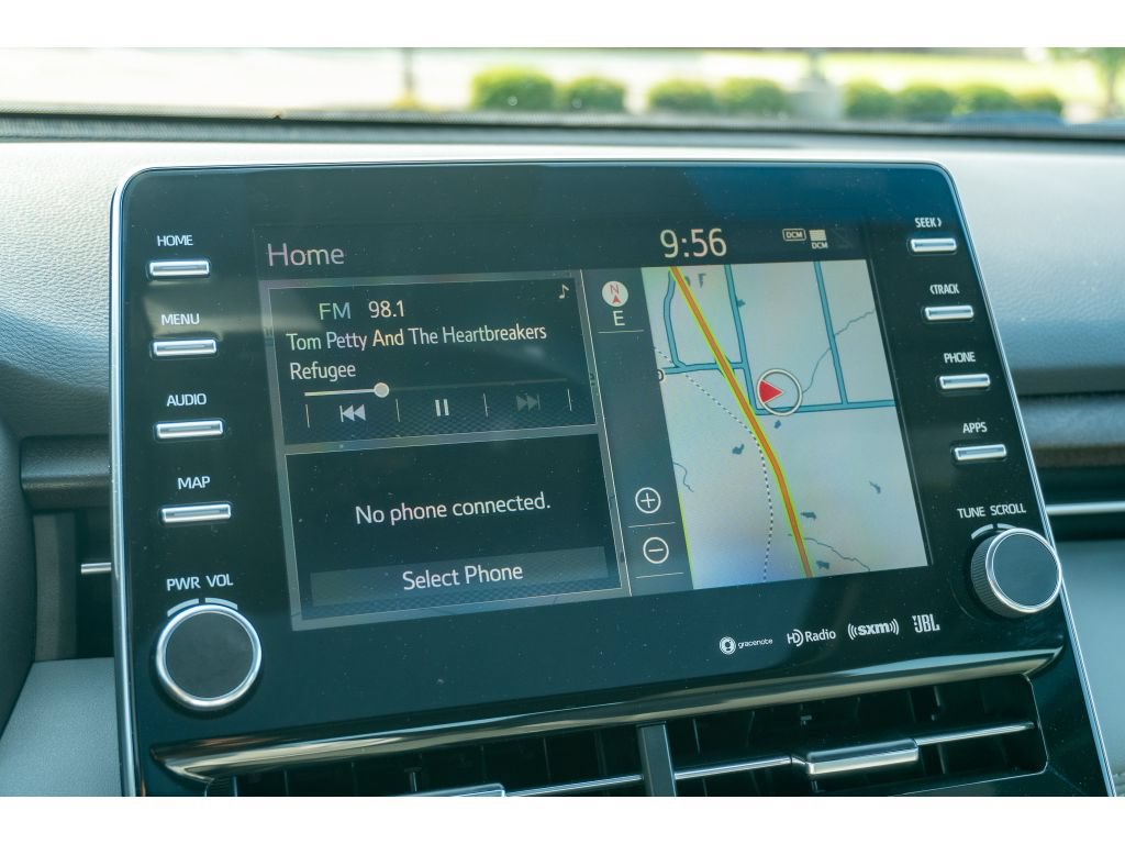 Used 2022 Toyota Avalon Limited w/ Advanced Safety Package FWD image 22