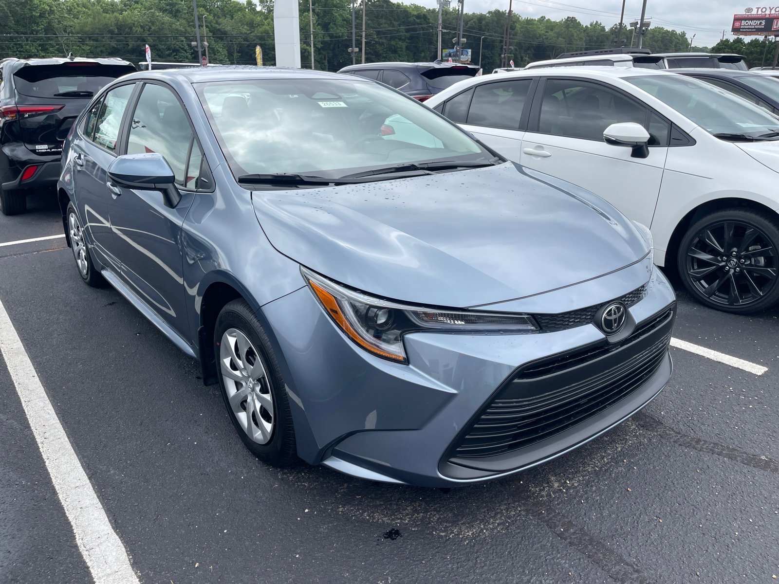 New 2026 Toyota Corolla LE FWD image 1