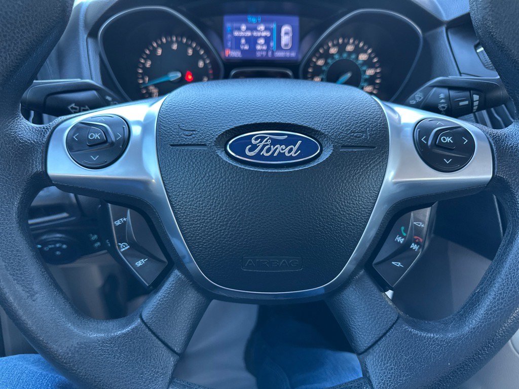 Used 2013 Ford Focus SE FWD image 19