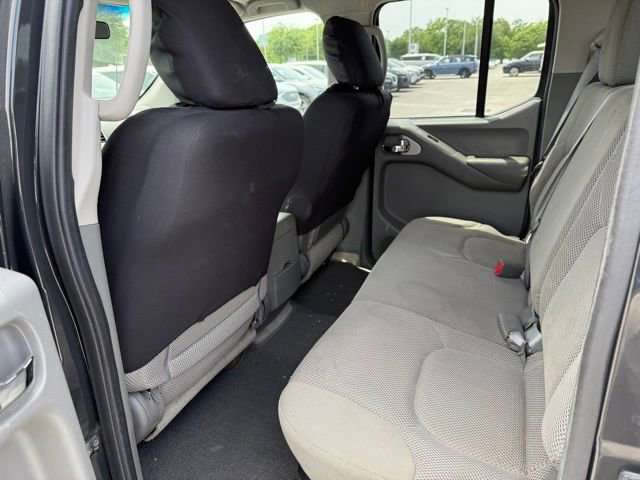 Used 2013 Nissan Frontier SV RWD image 21