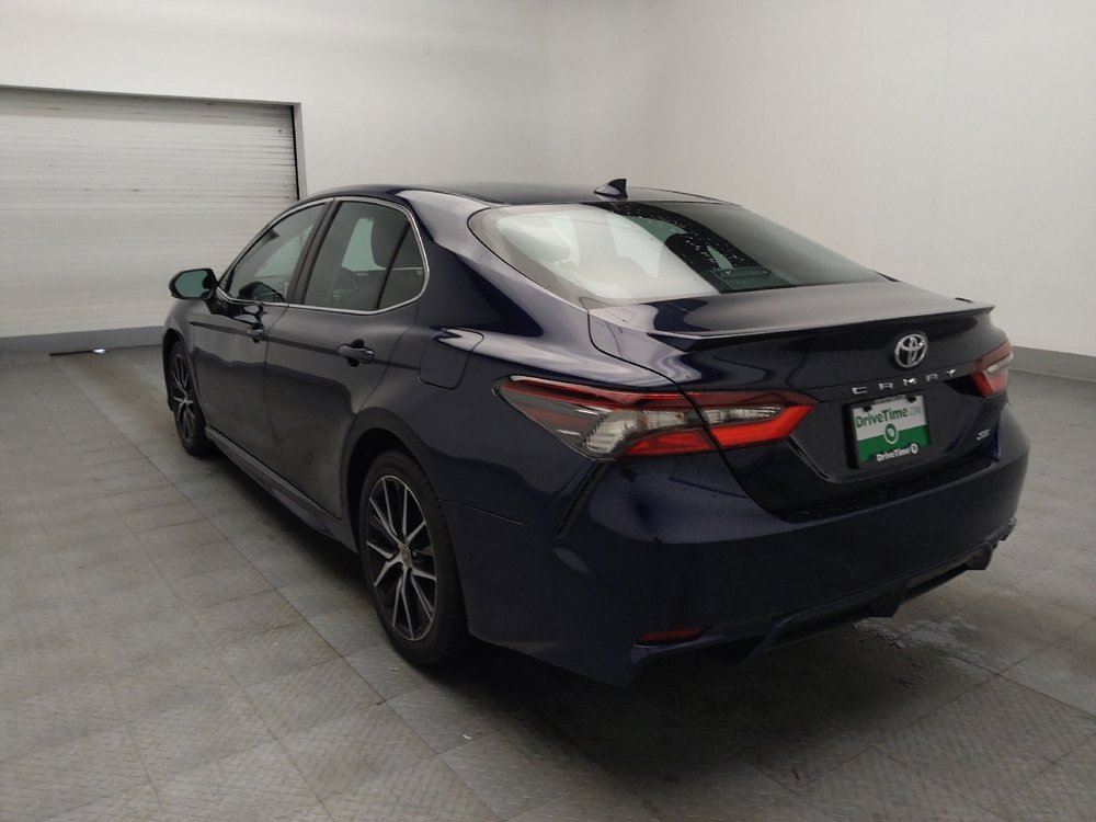 Used 2022 Toyota Camry SE FWD image 5