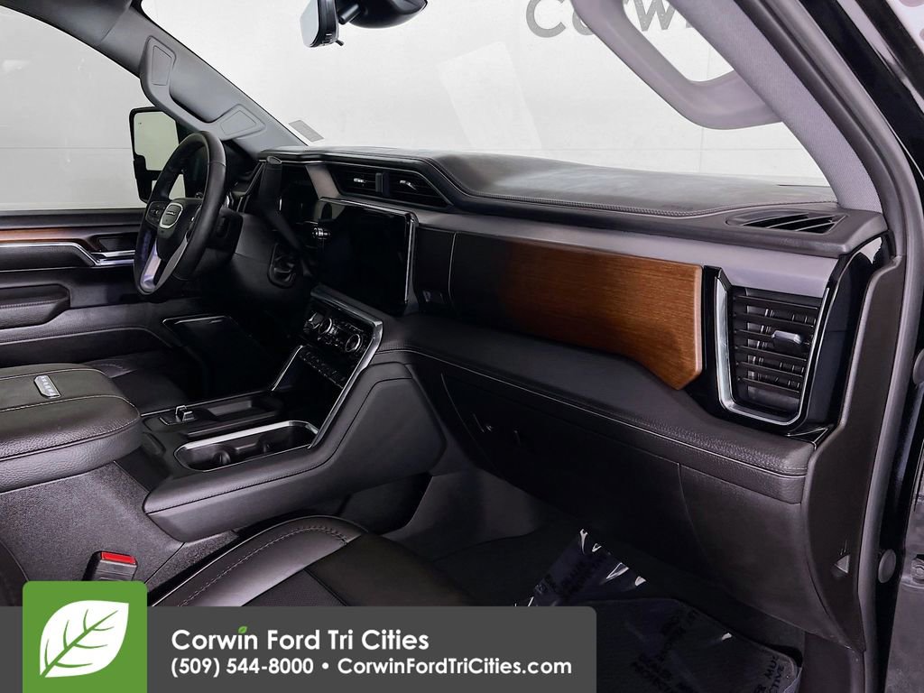Used 2024 GMC Sierra 3500 Denali w/ Denali Reserve Package image 30