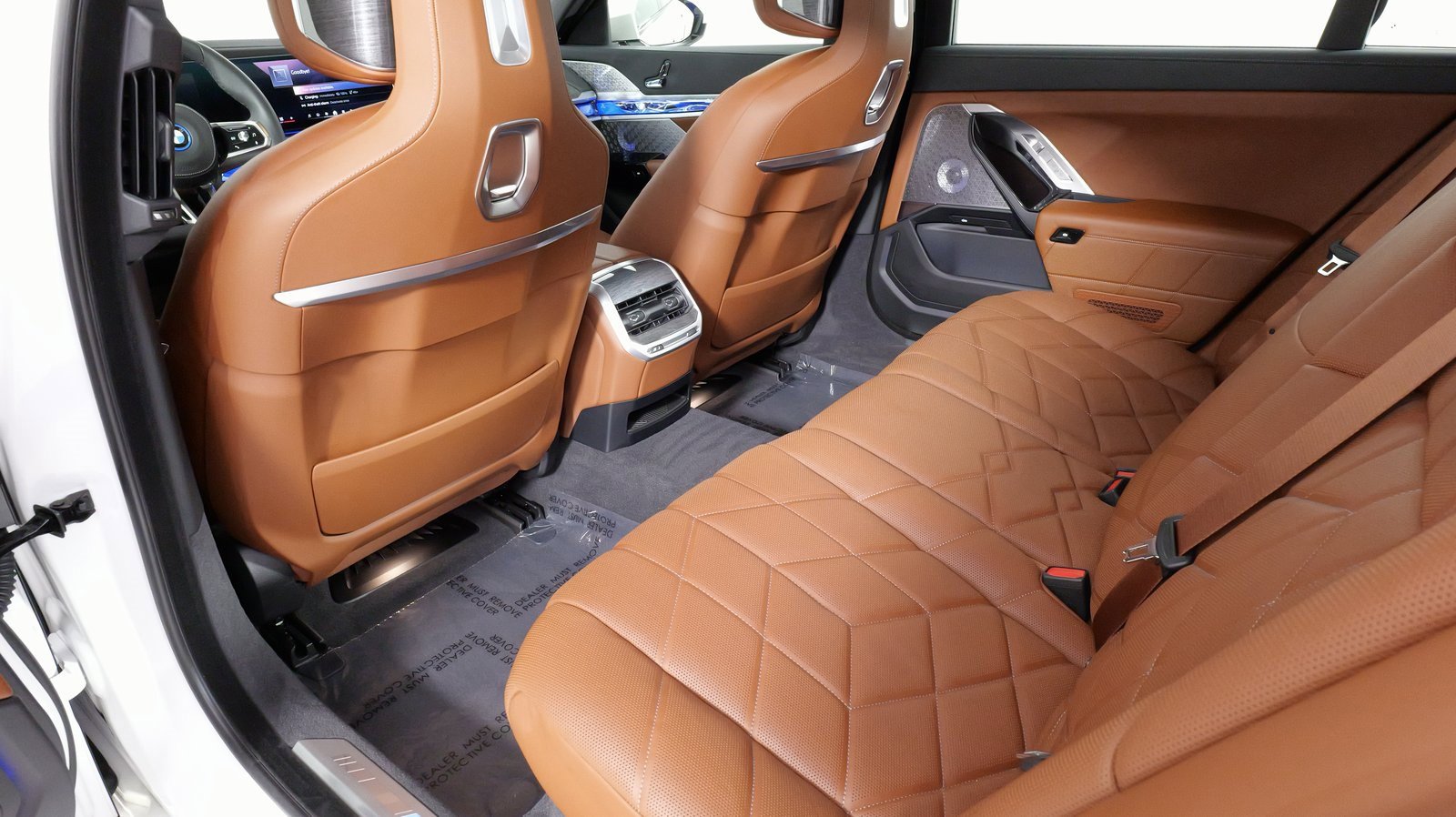 Used 2023 BMW i7 xDrive60 image 42