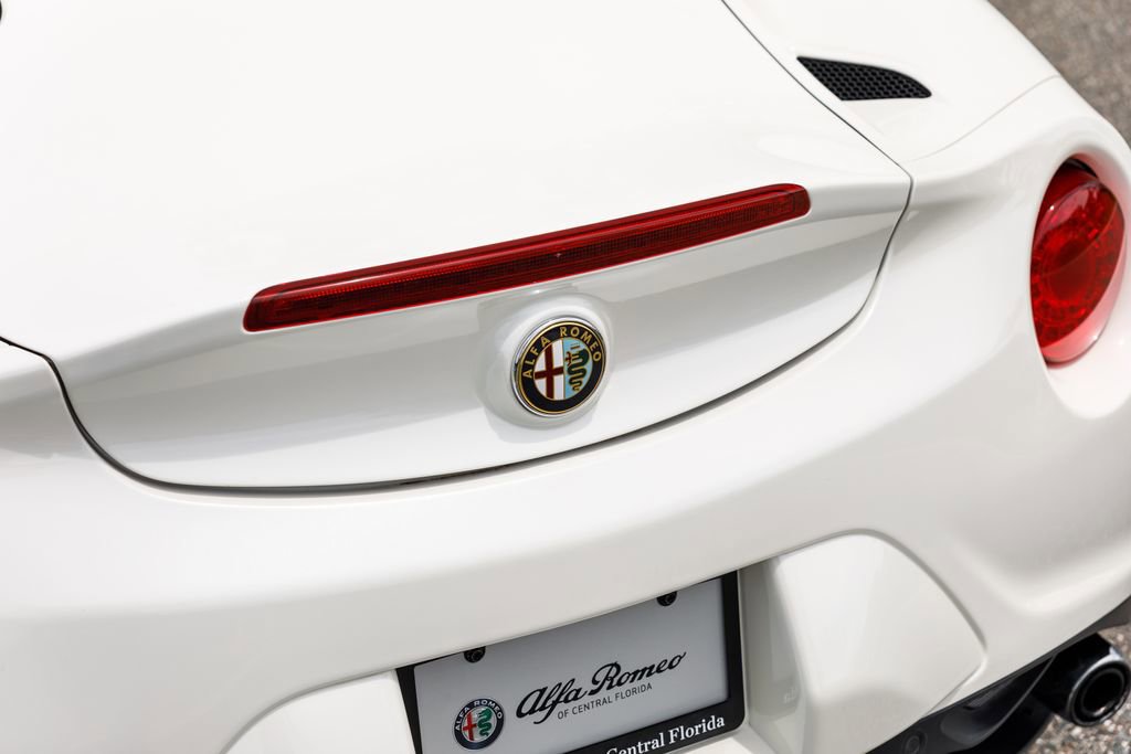 Used 2016 Alfa Romeo 4C Spider w/ Convenience Group - Spider RWD image 34