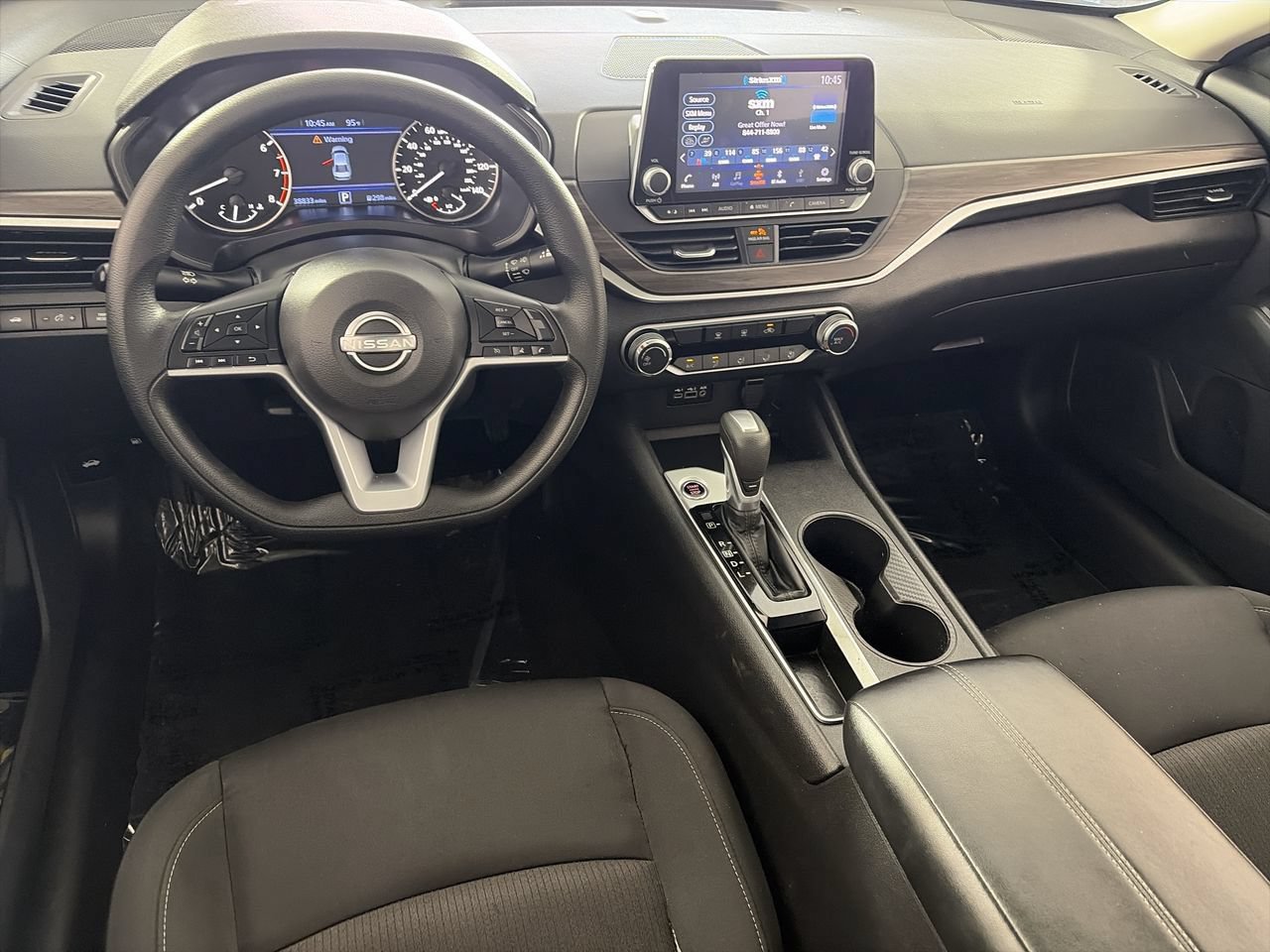 Used 2025 Nissan Altima 2.5 SV FWD image 20