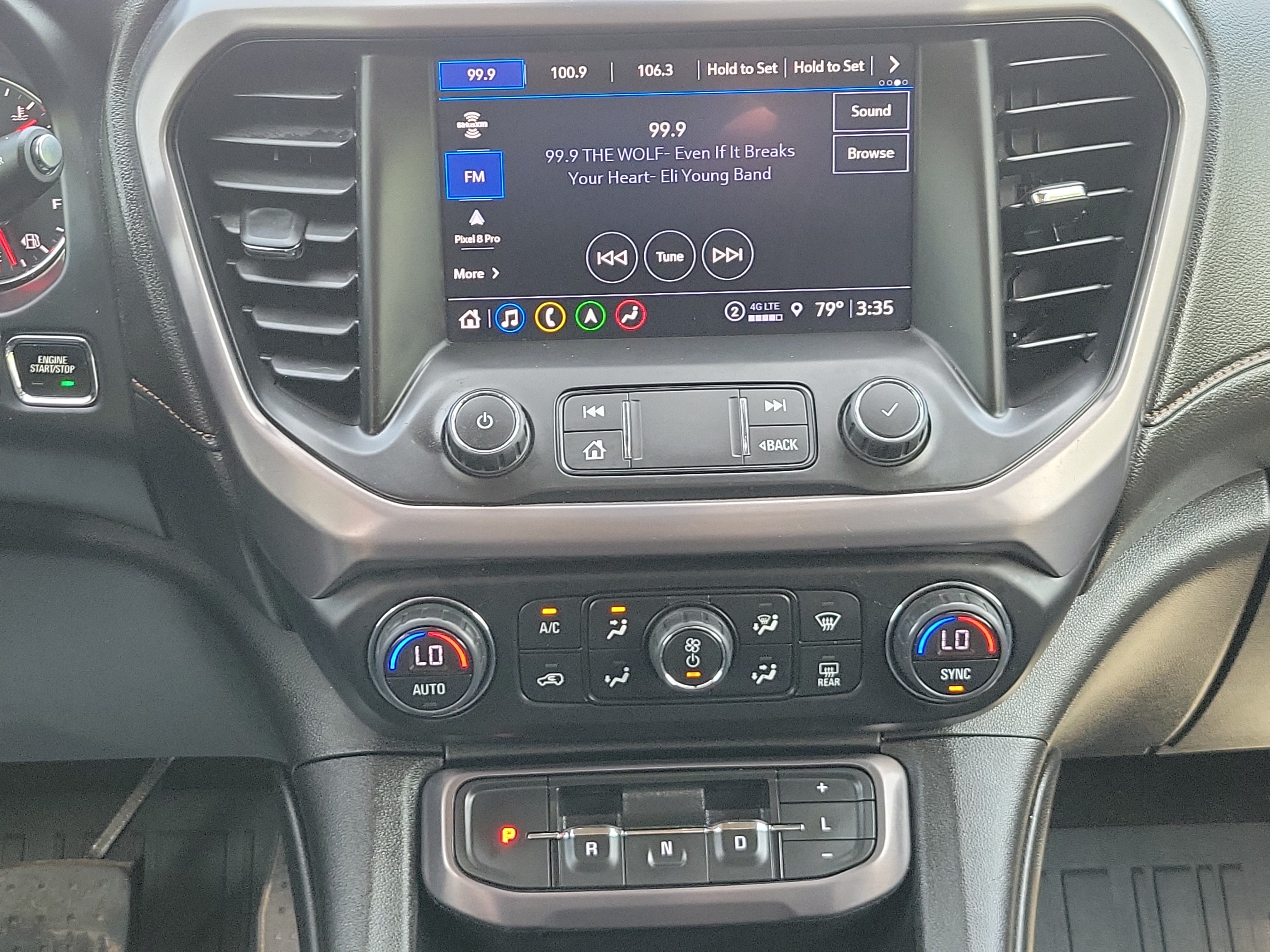 Used 2022 GMC Acadia AT4 w/ Technology Package AWD/4WD image 26