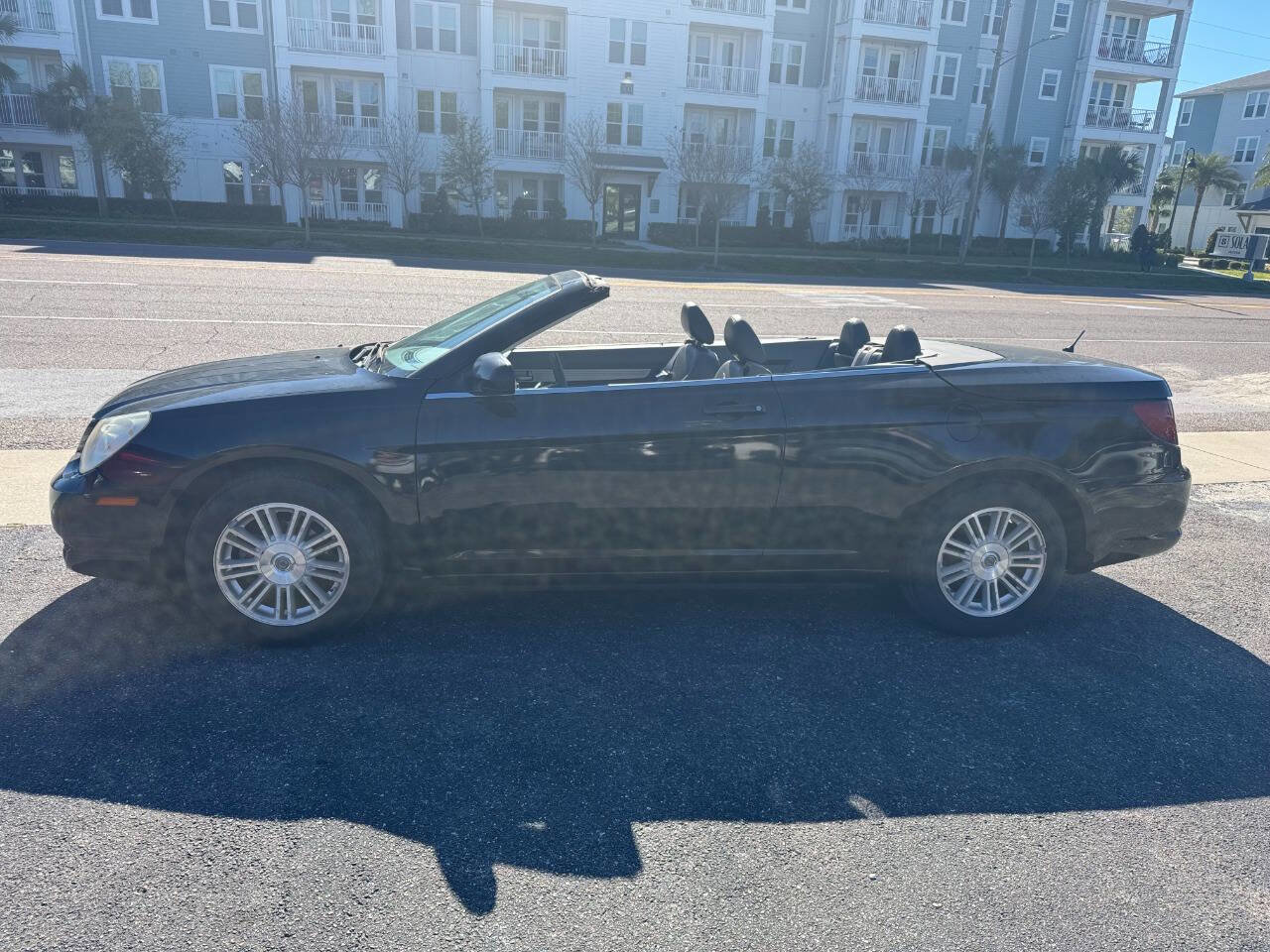 Used 2008 Chrysler Sebring LX image 5