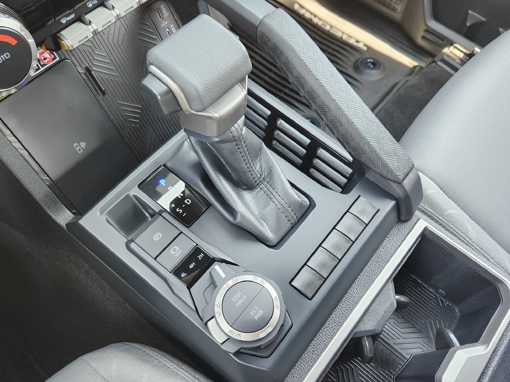 Used 2026 Toyota Tacoma SR5 AWD/4WD image 19