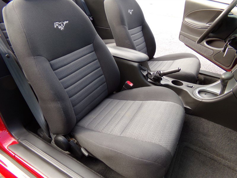 Used 2004 Ford Mustang GT image 30