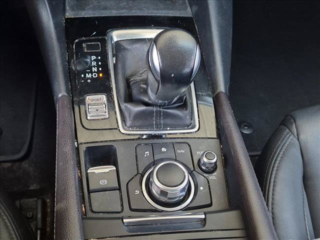 Used 2018 MAZDA MAZDA3 Touring FWD image 8