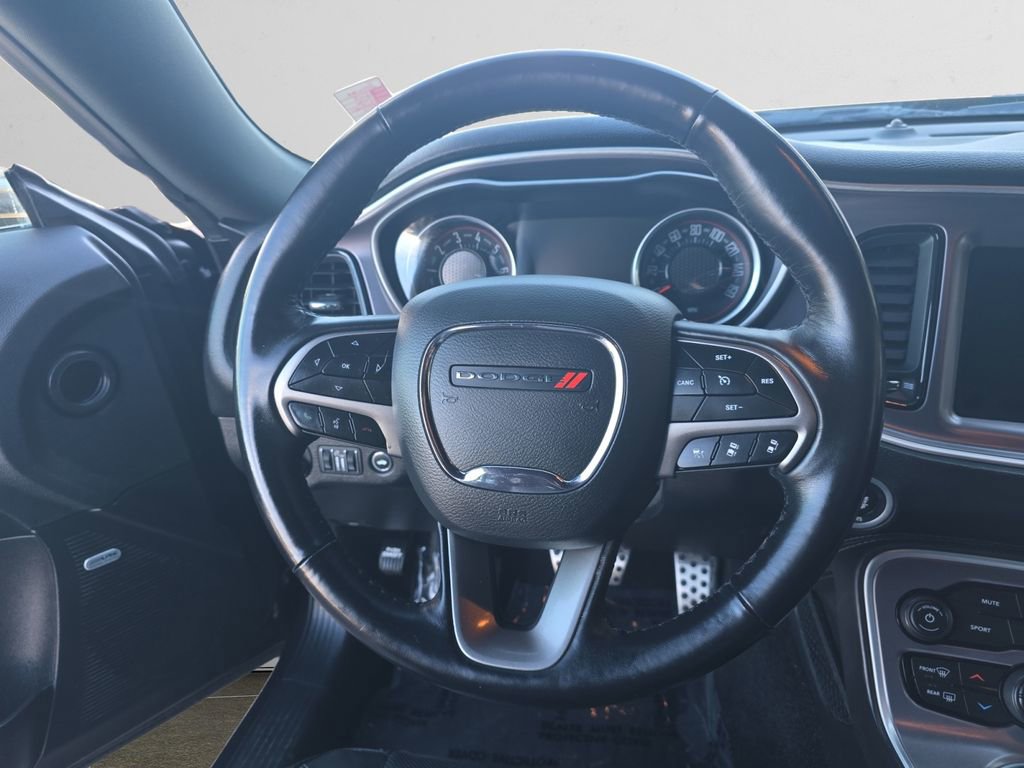 Used 2019 Dodge Challenger SXT w/ Plus Package image 14