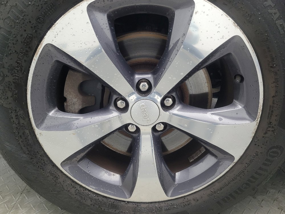 Used 2019 Jeep Cherokee Limited image 31