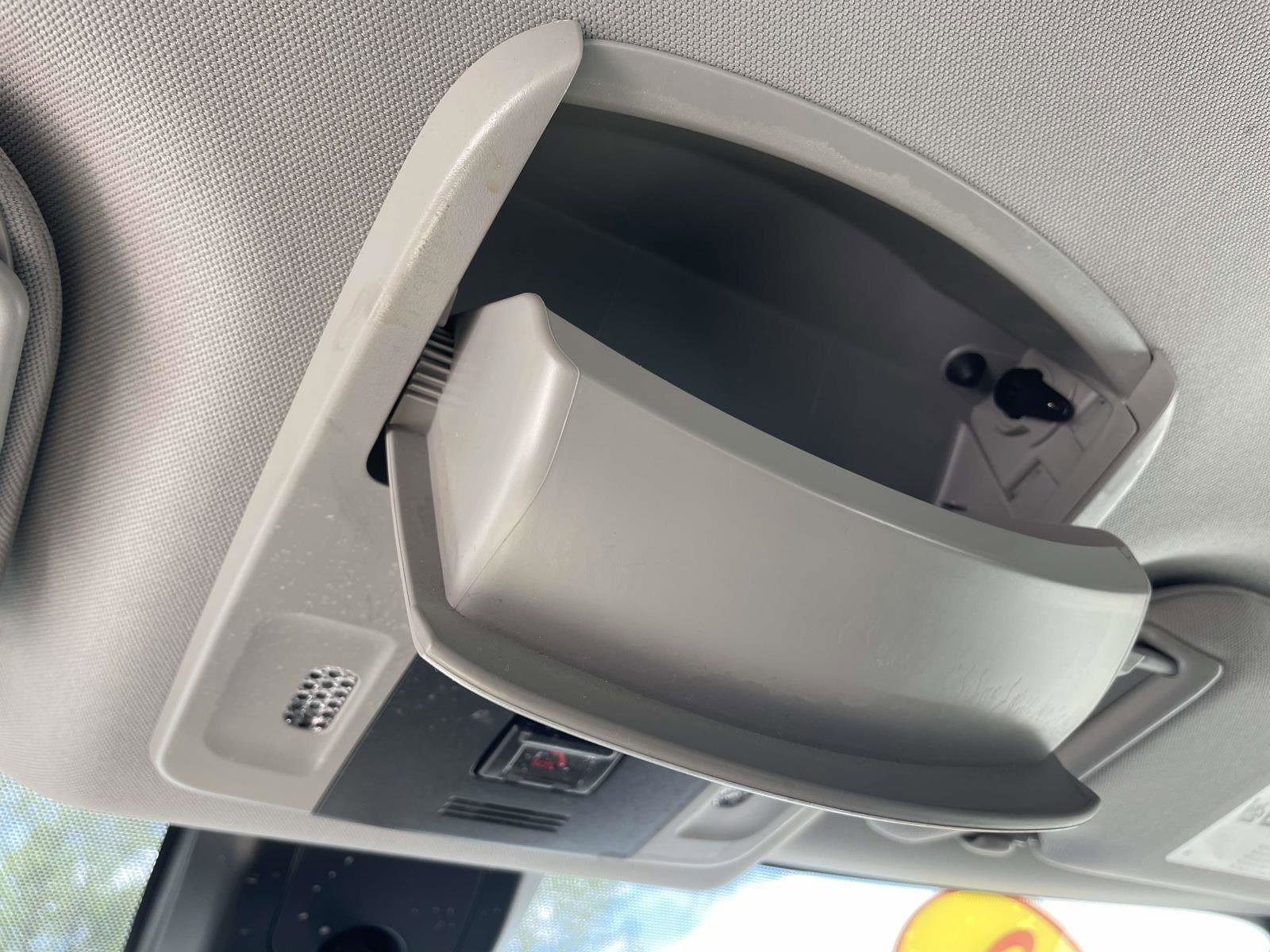 Used 2022 Toyota Camry SE image 16