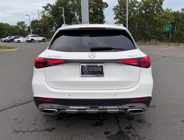 Used 2023 Mercedes-Benz GLC 300 4MATIC image 6