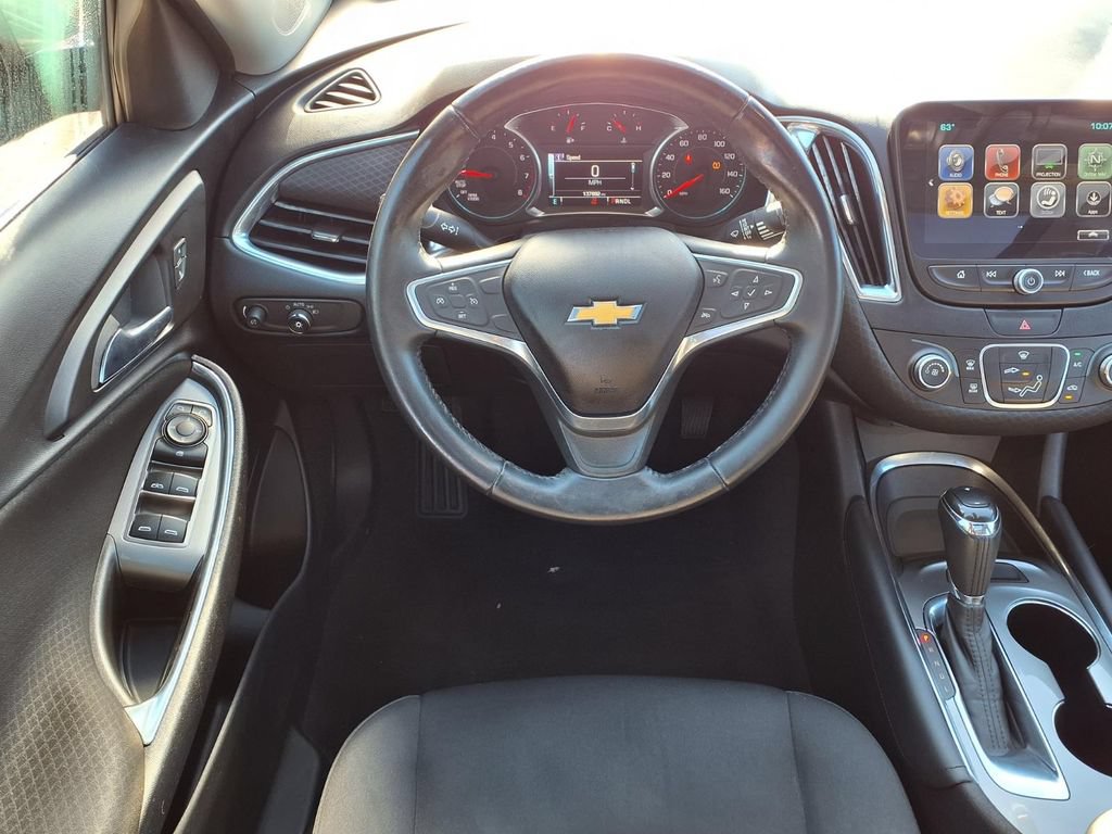 Used 2018 Chevrolet Malibu LT FWD image 10