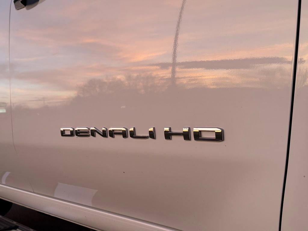 Used 2020 GMC Sierra 2500 Denali w/ Denali Ultimate Package image 15