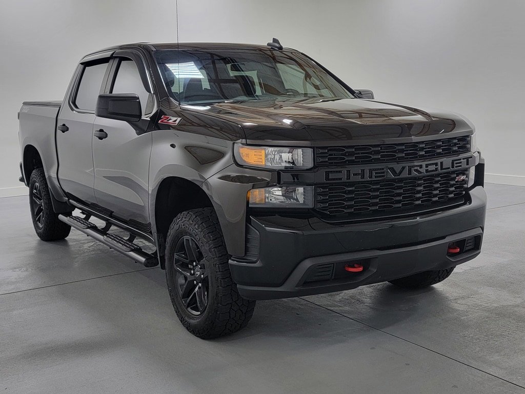 Used 2019 Chevrolet Silverado 1500 Custom Trail Boss w/ Custom Convenience Package AWD/4WD image 2