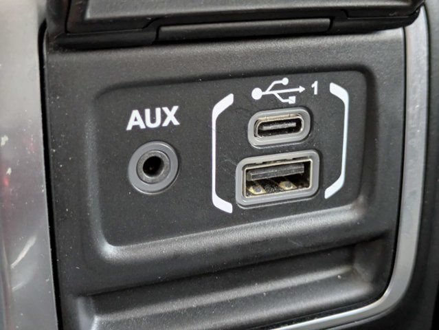 Used 2021 Jeep Gladiator Sport AWD/4WD image 22