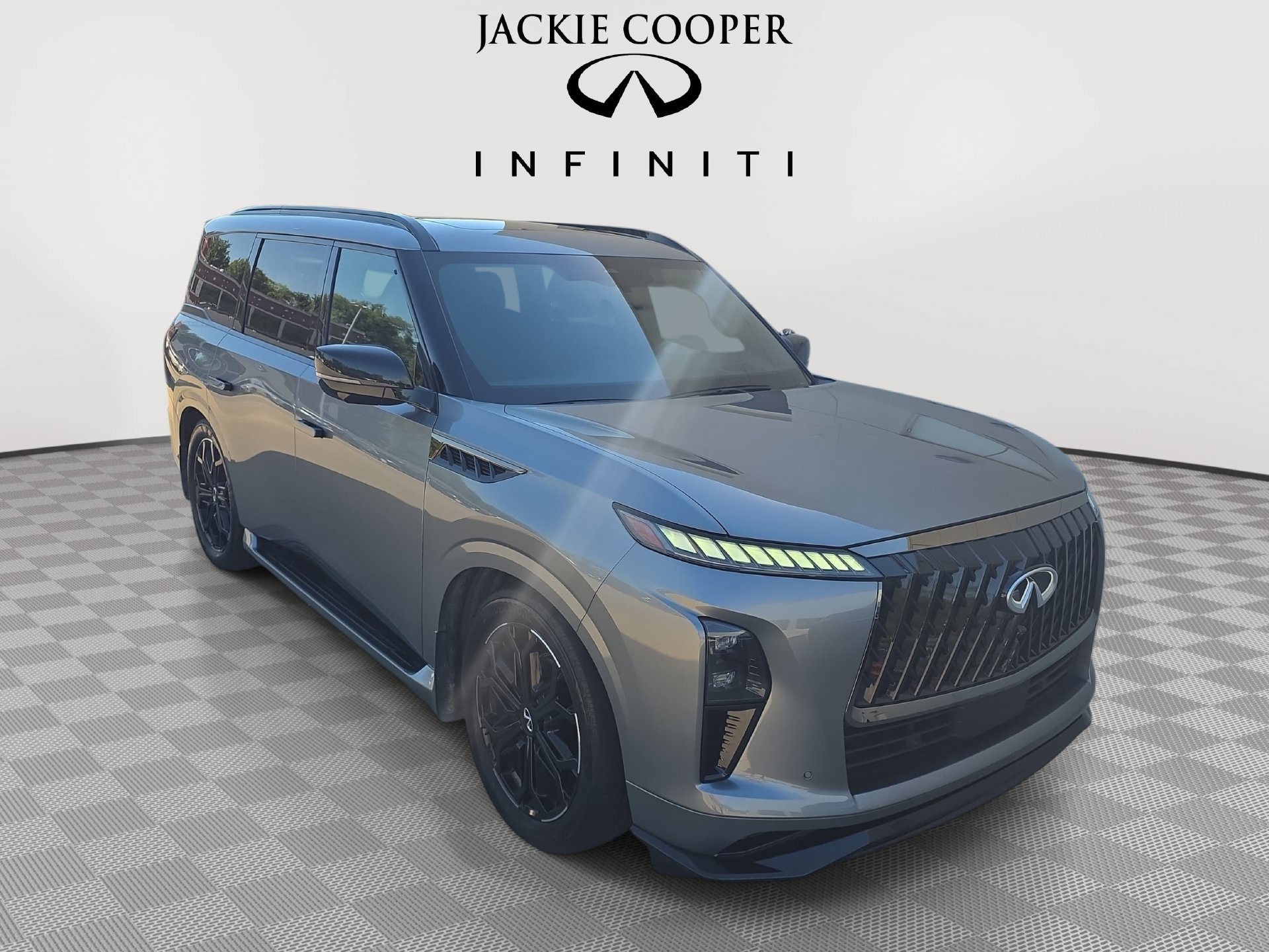 Certified 2026 INFINITI QX80 4WD image 3