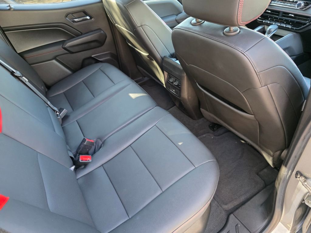 Used 2023 Chevrolet Colorado Z71 w/ Z71 Convenience Package 2 image 27