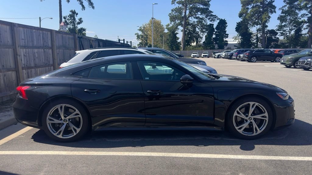 Used 2023 Audi e-tron GT Premium Plus AWD/4WD image 2