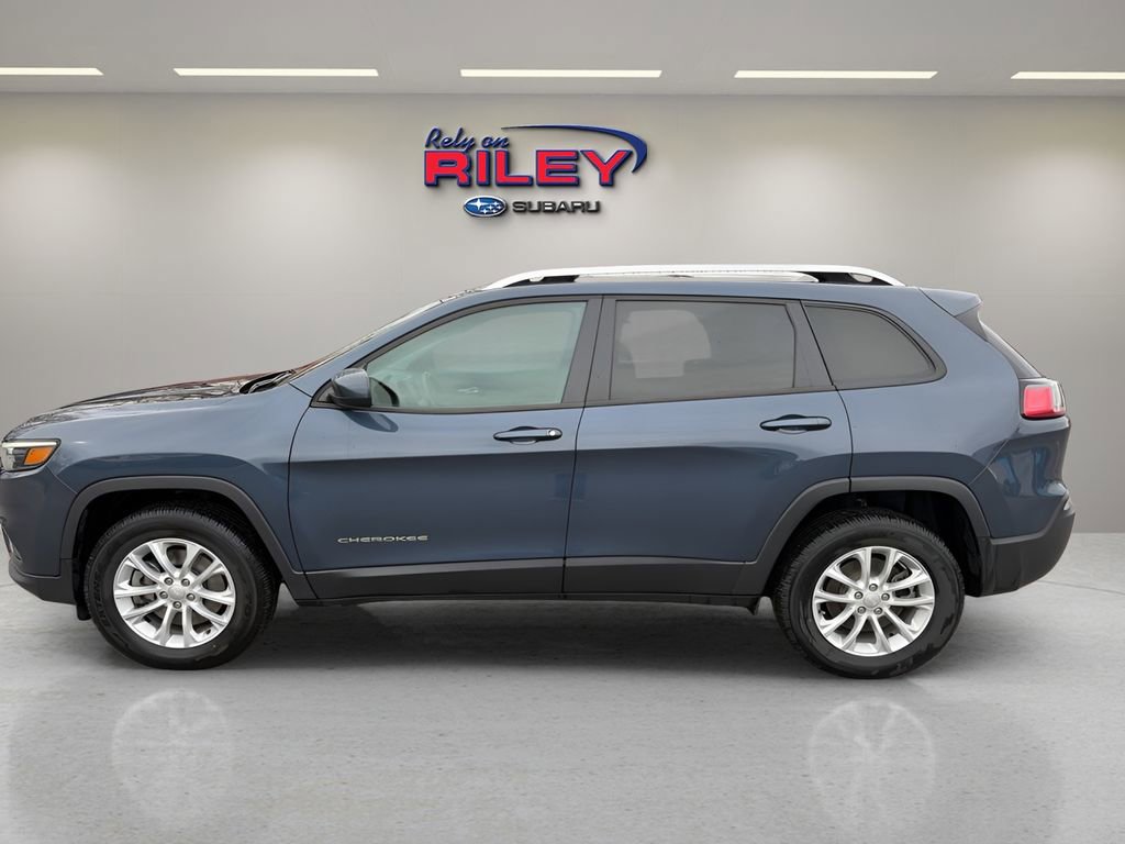Used 2020 Jeep Cherokee Latitude w/ Cold Weather Group image 2