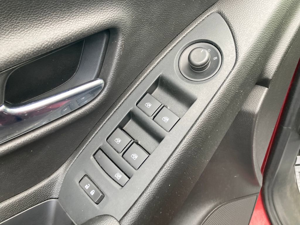 Used 2018 Chevrolet Trax LT w/ LT Convenience Package image 14