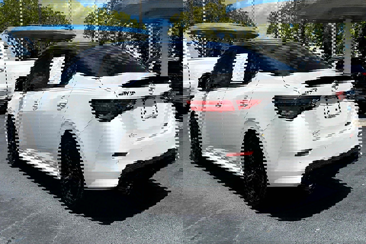 Used 2023 Nissan Sentra SR w/ Midnight Edition Package image 3