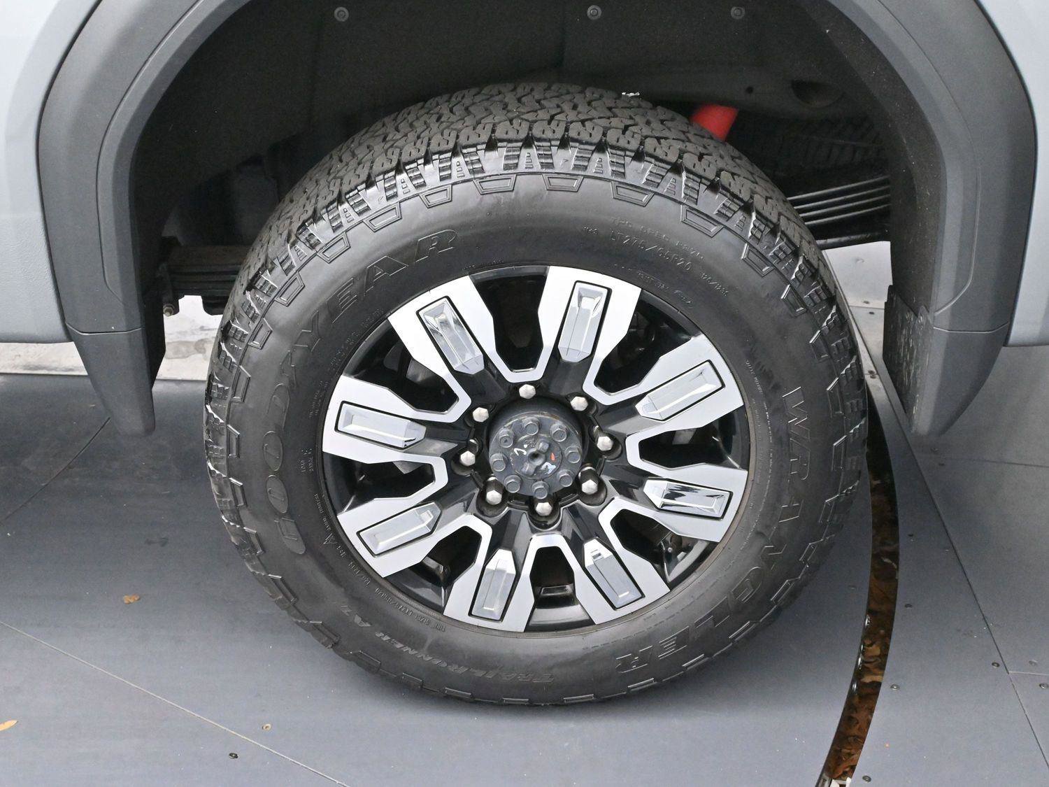 Used 2024 GMC Sierra 2500 Denali w/ Denali Reserve Package image 37