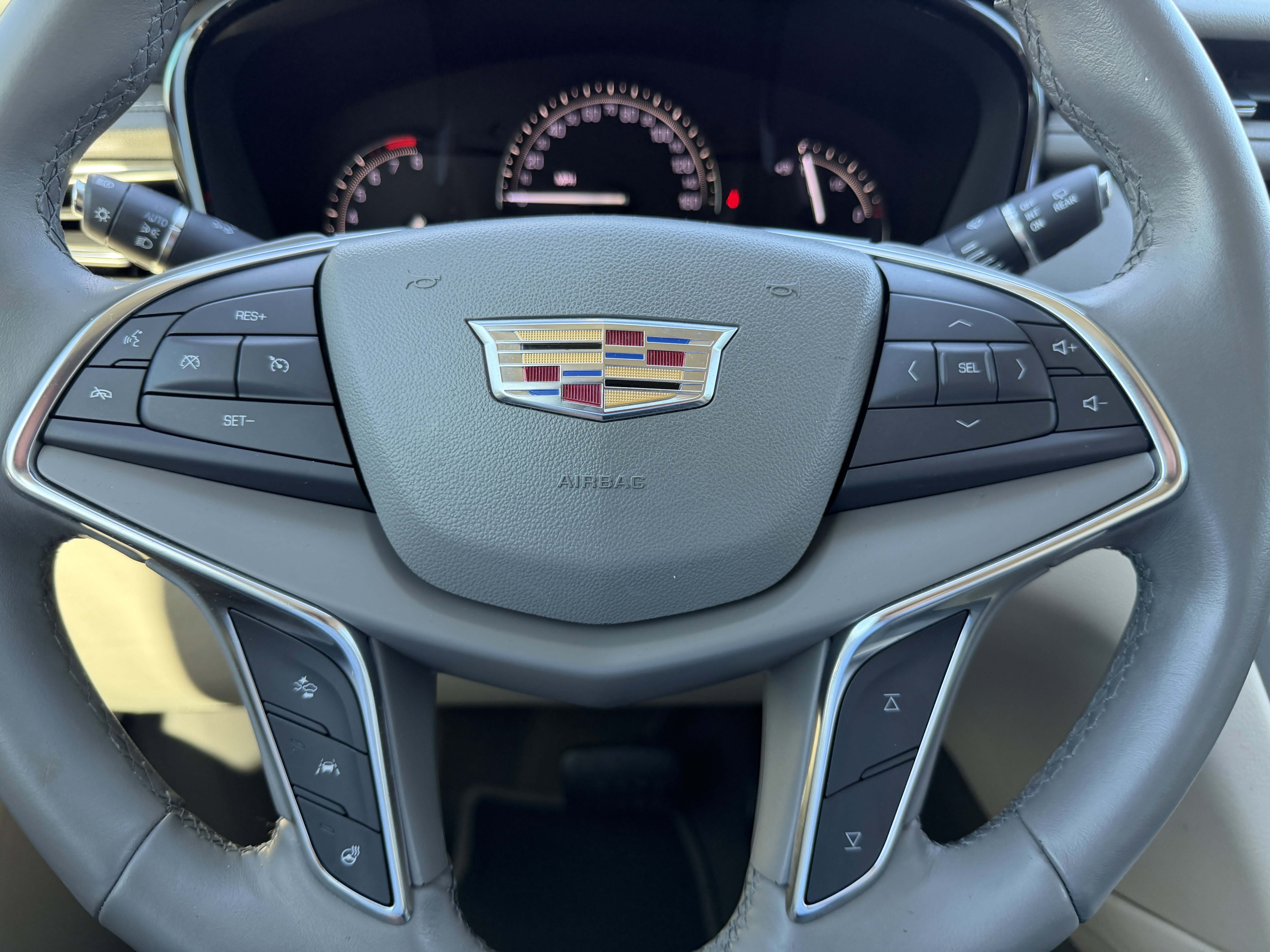 Used 2019 Cadillac XT5 Luxury image 32