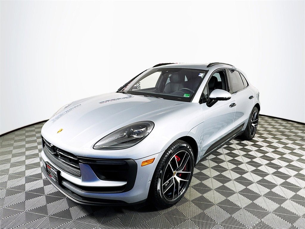 Used 2023 Porsche Macan S image 3