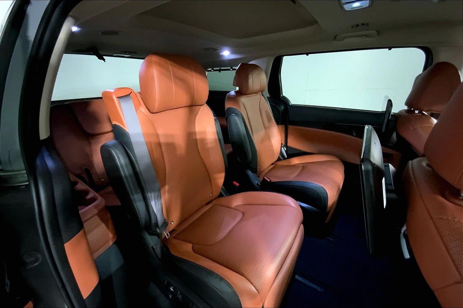 Certified 2024 Kia Carnival SX Prestige FWD image 23