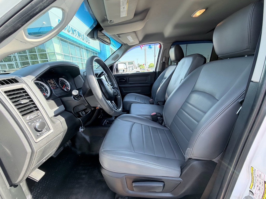 Used 2018 RAM 2500 Tradesman w/ Chrome Appearance Group AWD/4WD image 21