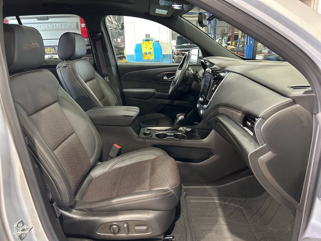 Used 2022 Chevrolet Traverse High Country AWD/4WD image 50