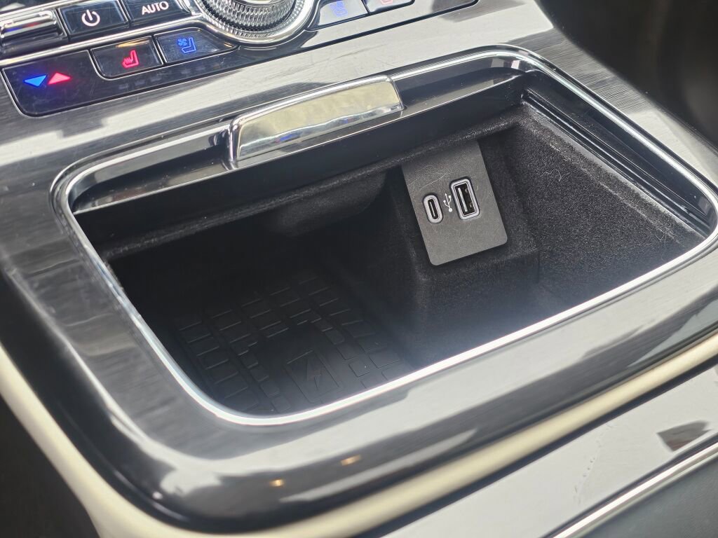 Used 2022 Lincoln Nautilus Black Label w/ Class II Trailer Tow Package image 30