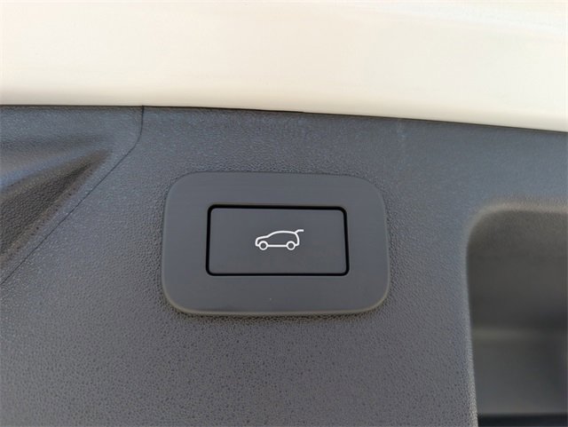 New 2025 Land Rover Discovery Sport Dynamic SE image 6