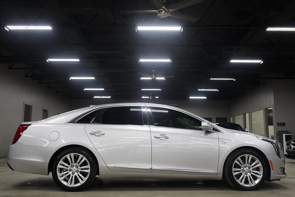 Used 2018 Cadillac XTS Luxury FWD image 6