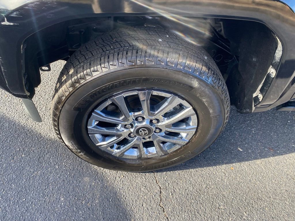 Used 2024 Toyota Tacoma Limited image 21