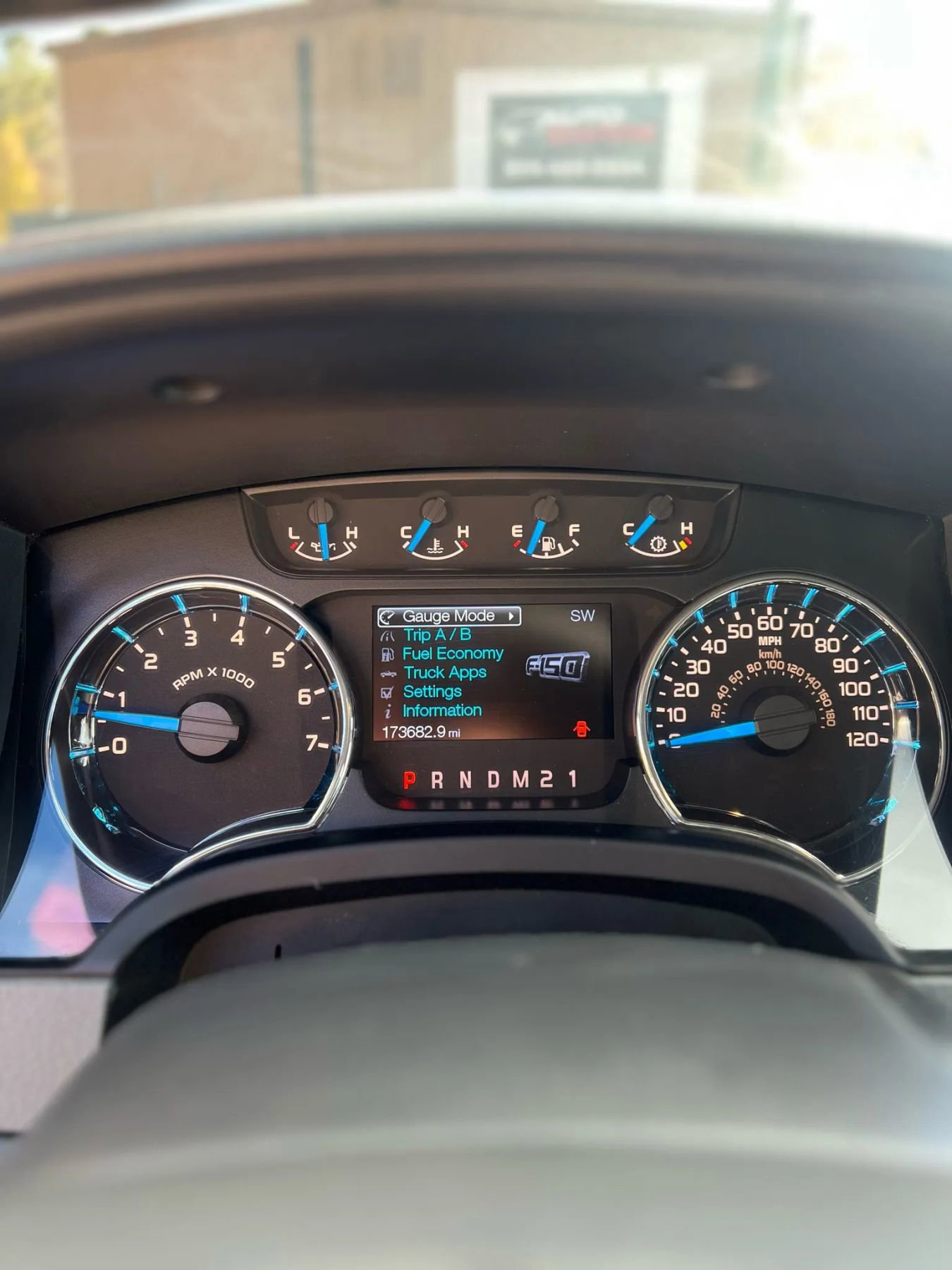 Used 2013 Ford F150 XLT w/ Luxury Equipment Group image 18