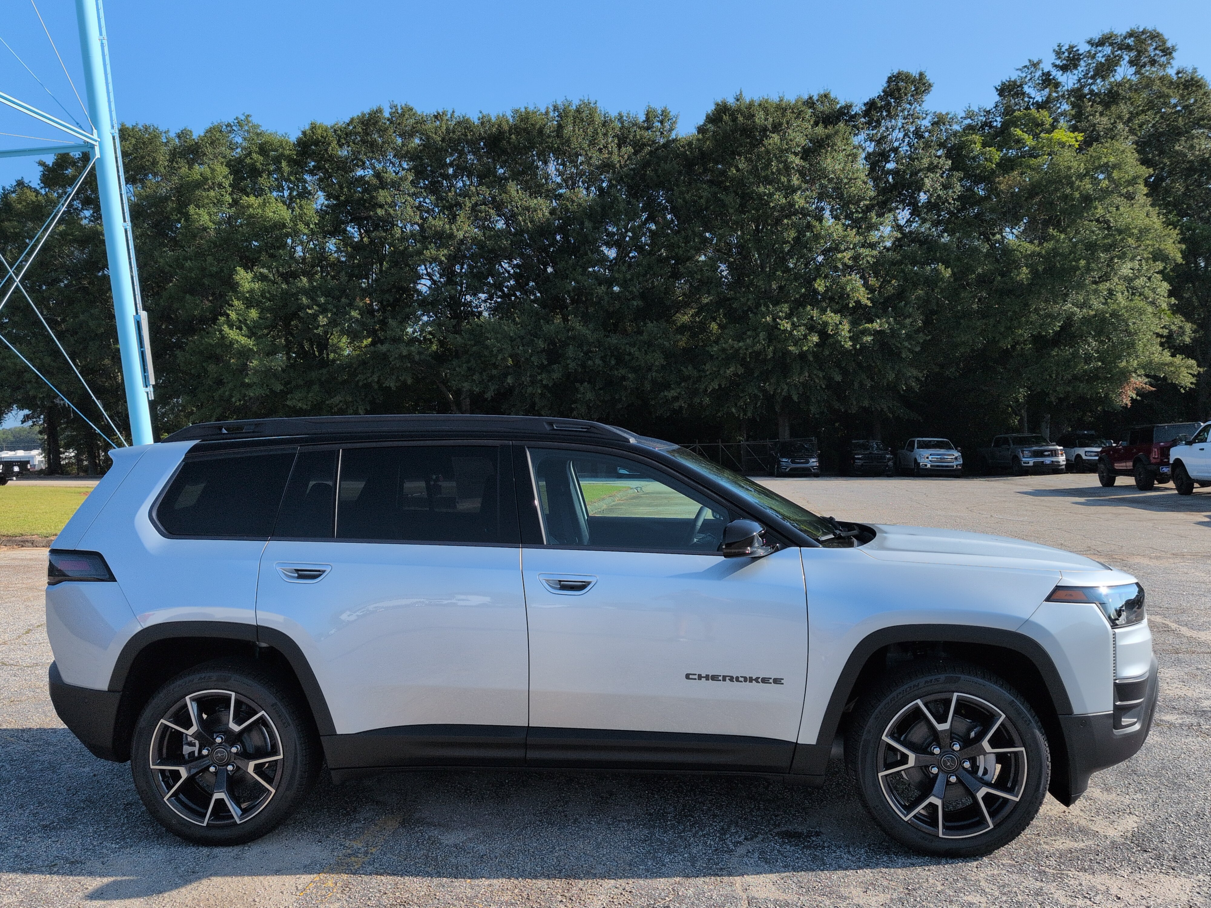 New 2026 Jeep Cherokee Overland AWD/4WD image 2