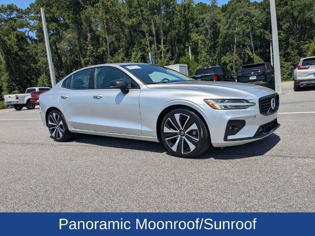Used 2022 Volvo S60 B5 Momentum w/ Premium Package FWD video 3